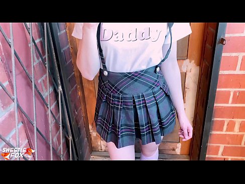 ❤️ 女子校生は授業の代わりに彼女のペニスを深く吸ってファックする。 ❤️ 美女ポルノ ❌️